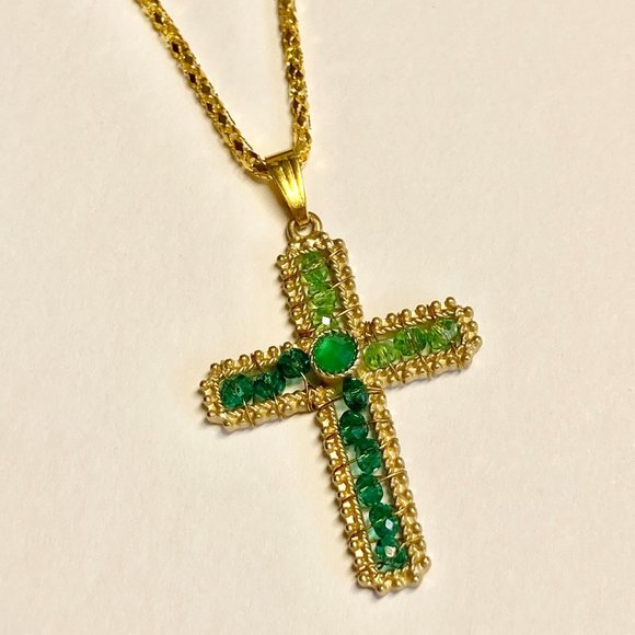 Vintage Gold Bead Cross Pendant Necklace Green Hand Beaded Plated 22" Christian - Picture 4 of 11
